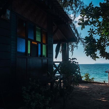 Swiss Cottage Tioman Kampong Ayer Batang Esterno foto