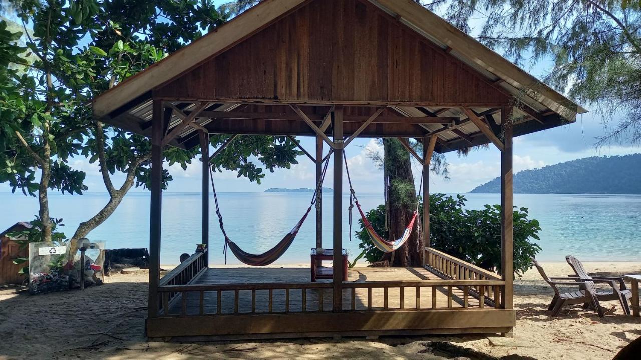 Swiss Cottage Tioman Kampong Ayer Batang Esterno foto